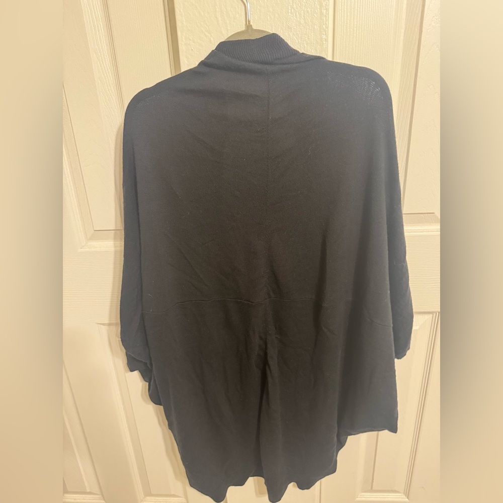 Amour Vert Classic Black Cocoon Cardigan - Picture 4 of 4